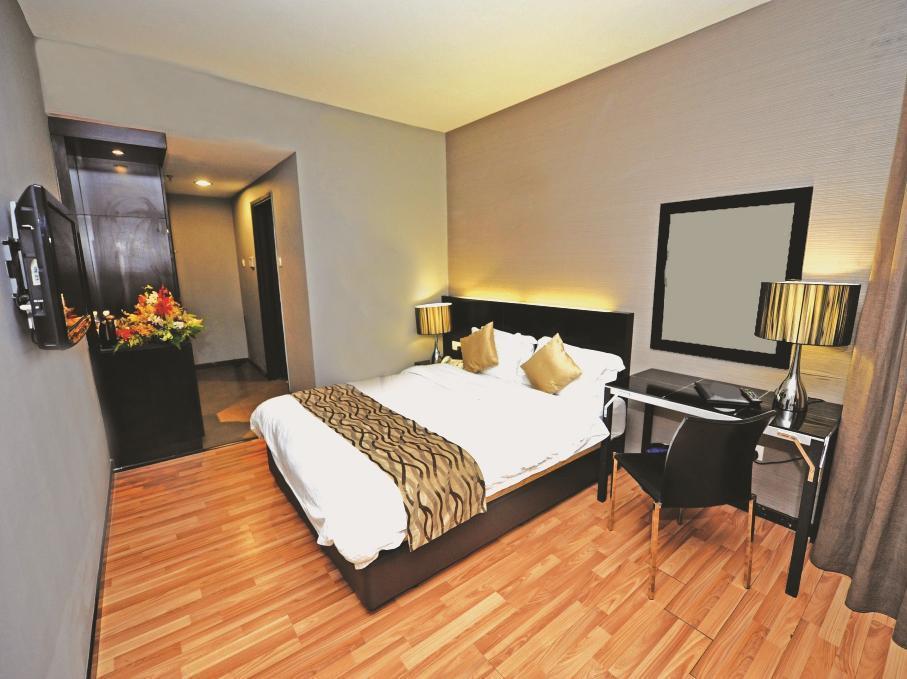 11@Century Hotel Johor Bahru Exteriör bild