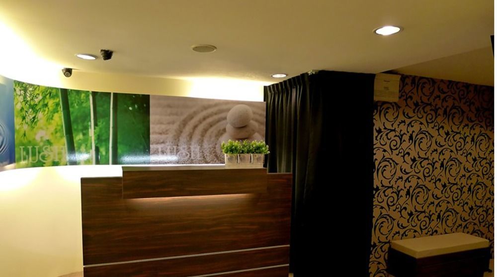 11@Century Hotel Johor Bahru Exteriör bild